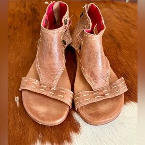 BED STU Leather Sandals Zip Up Back